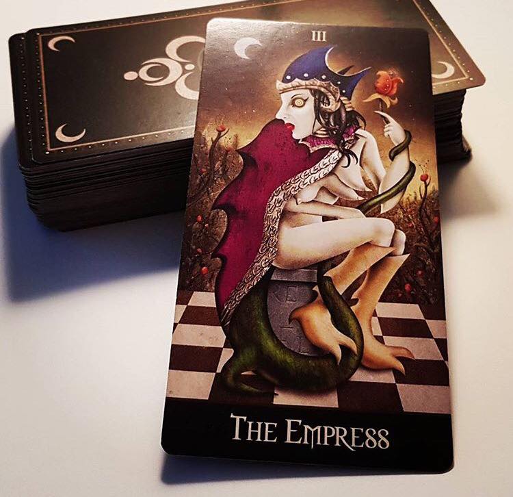 boi-bai-tarot-the-empress-deviant-moon-1