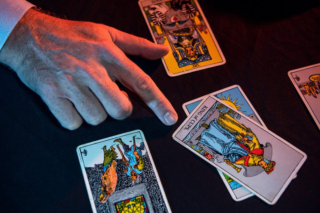 boi-bai-tarot-tin-tuc-12-8-2